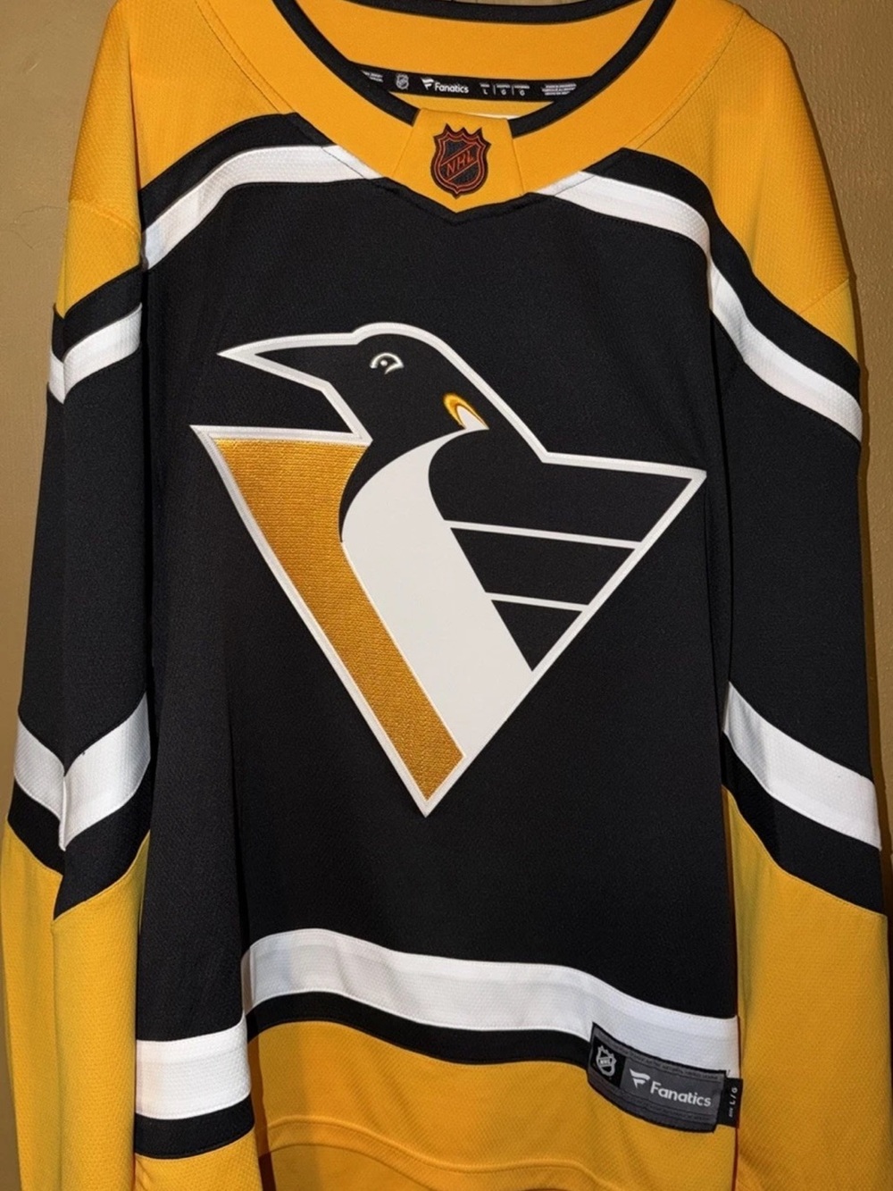Fanatics Breakaway NHL Hockey Pittsburgh Penguins Reverse Retro Jersey Men Large